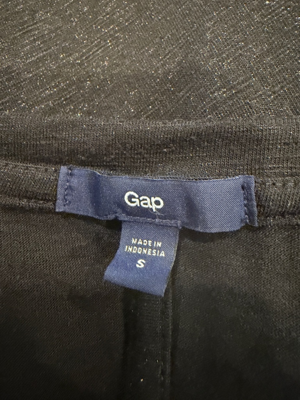 Gap pristine looks new Black shimmer modest metallic classic tank top S
